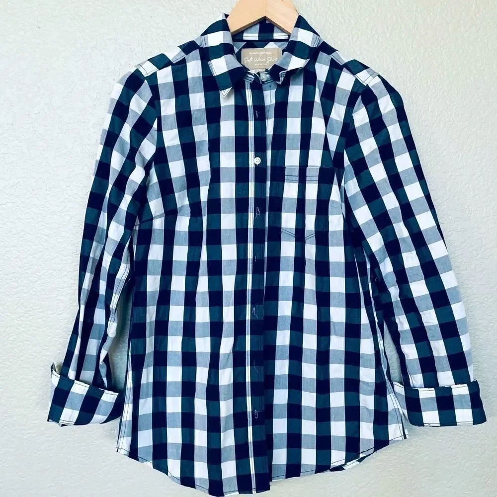Banana Republic Navy Soft Wash Shirt Button Down XS